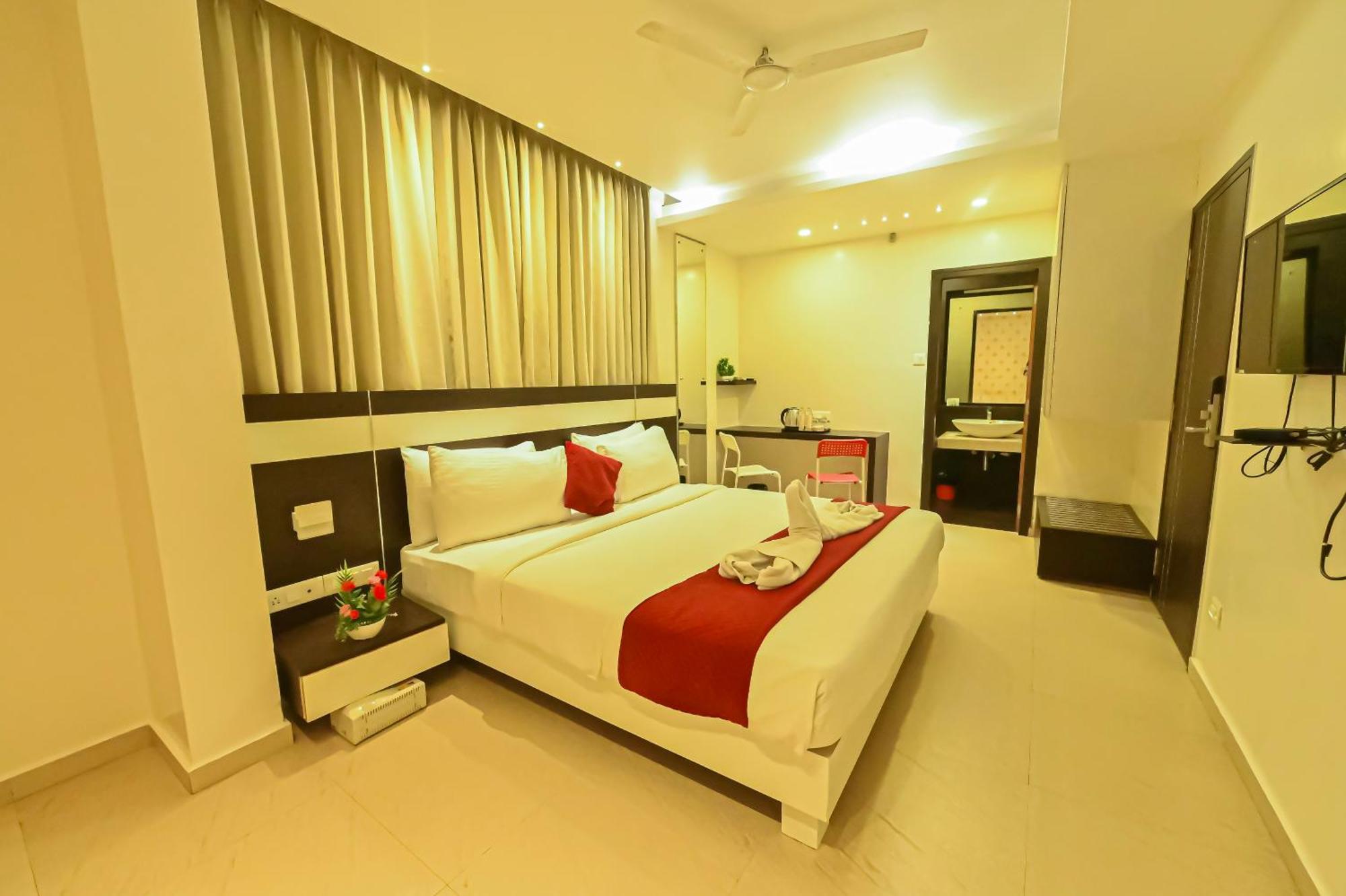 Yuvraj Palace Inn Mysore Exterior foto